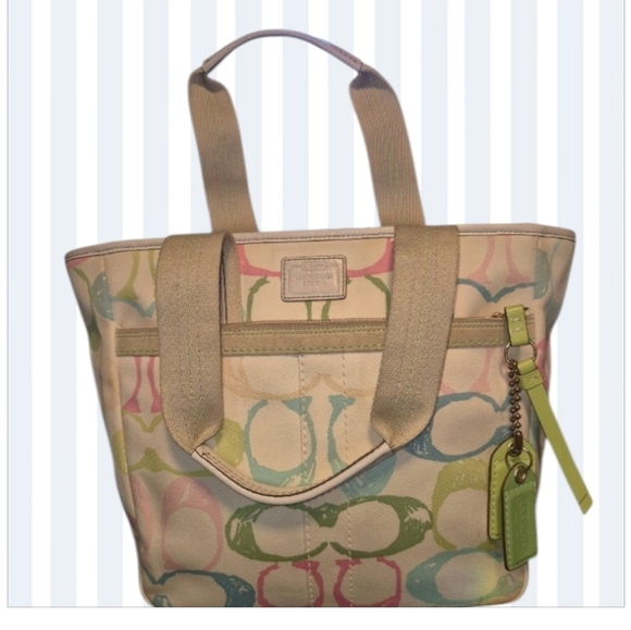 Coach Vintage Hampton Scribble Pastel Signature Tote - Picture 2 of 12